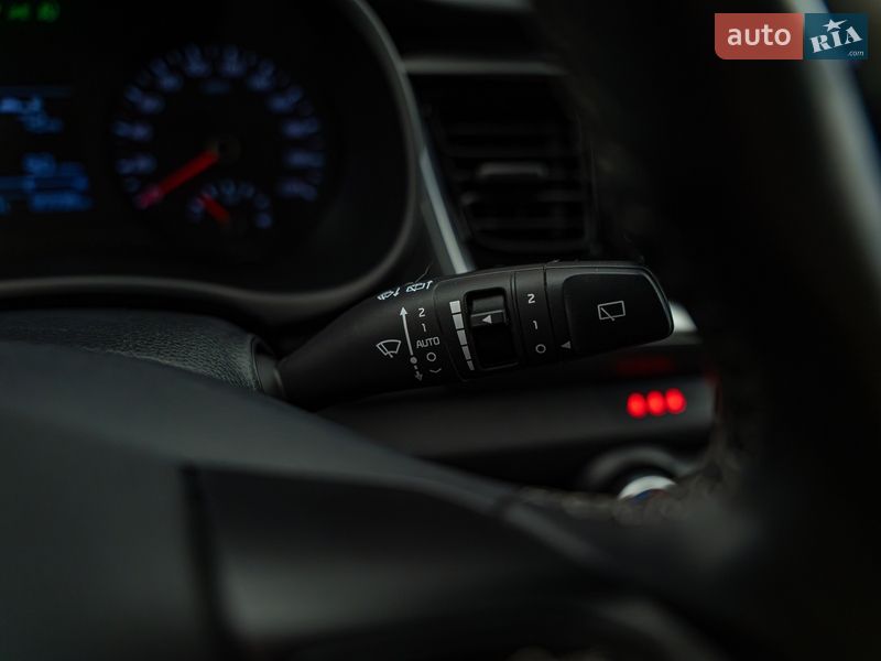 Позашляховик / Кросовер Kia Stonic 2020 в Києві