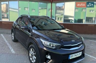 Внедорожник / Кроссовер Kia Stonic 2018 в Тернополе