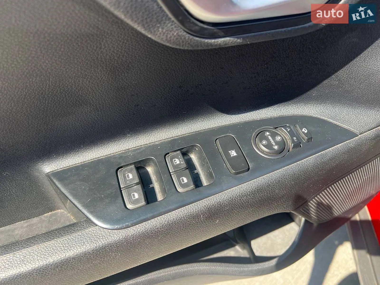 2017 Kia Stonic - мініатюра 18