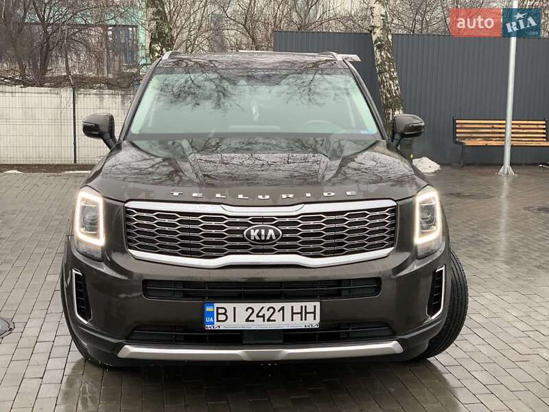 Внедорожник / Кроссовер Kia Telluride 2019 в Гадяче