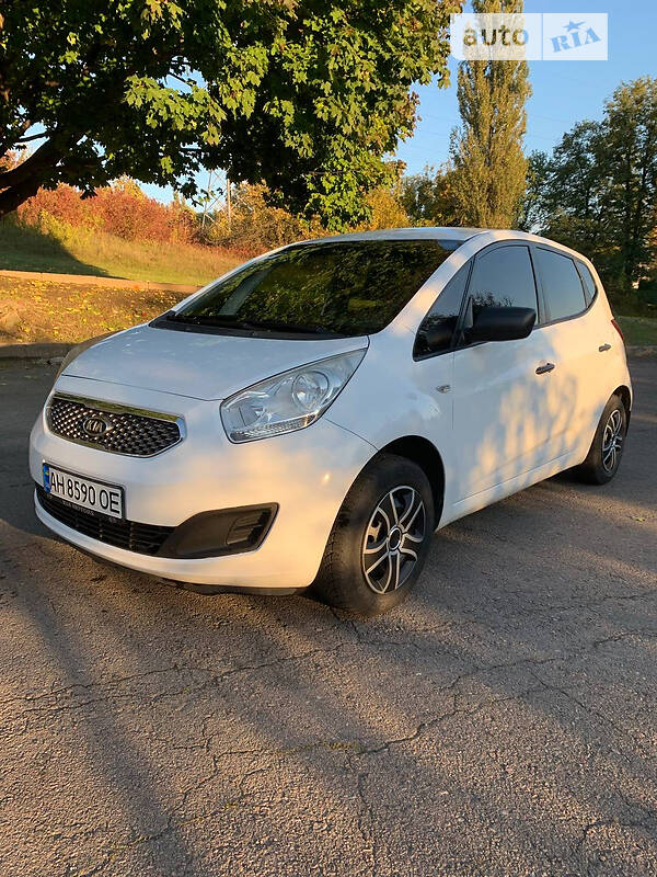 Хетчбек Kia Venga 2010 в Рівному