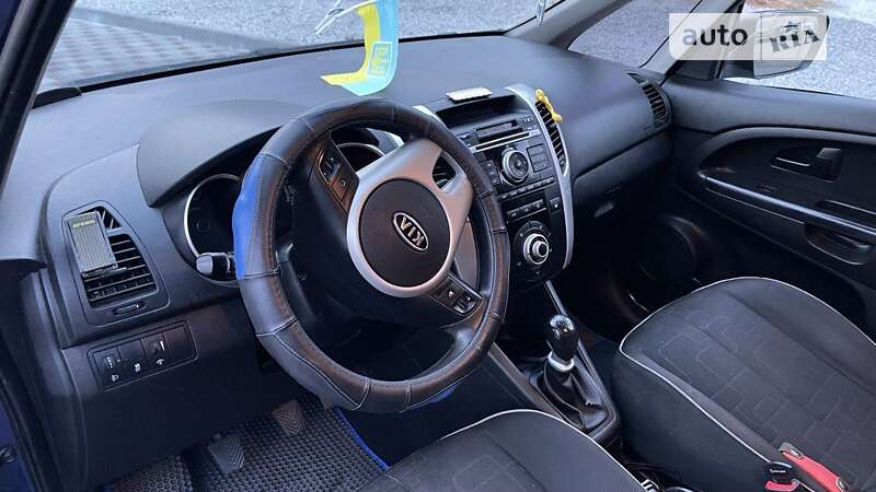 Микровэн Kia Venga 2010 в Запорожье