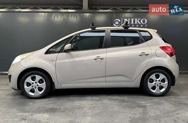 Микровэн Kia Venga 2010 в 