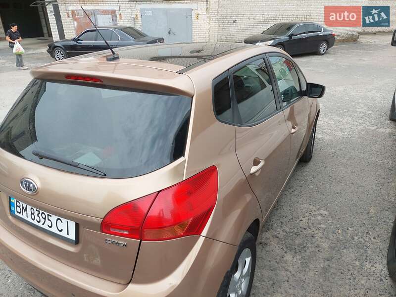 Микровэн Kia Venga 2010 в Сумах