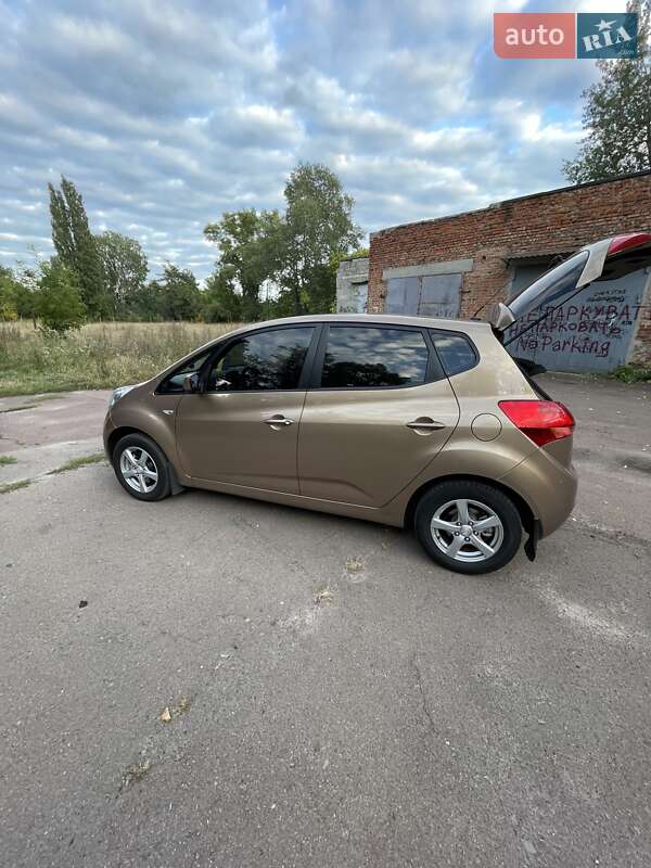 Мікровен Kia Venga 2010 в Чернігові