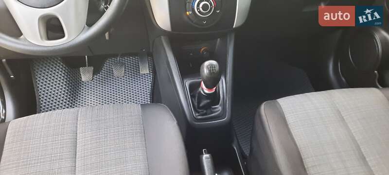 Микровэн Kia Venga 2012 в Калиновке фото 14 Микровэн Kia Venga 2012 в Калиновке