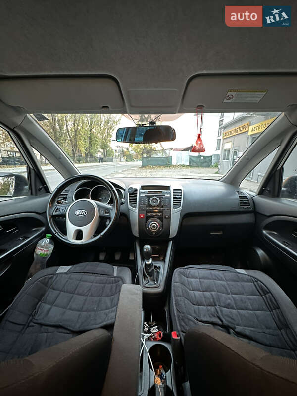 Микровэн Kia Venga 2011 в Львове