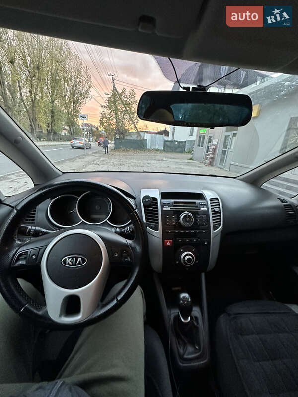 Микровэн Kia Venga 2011 в Львове