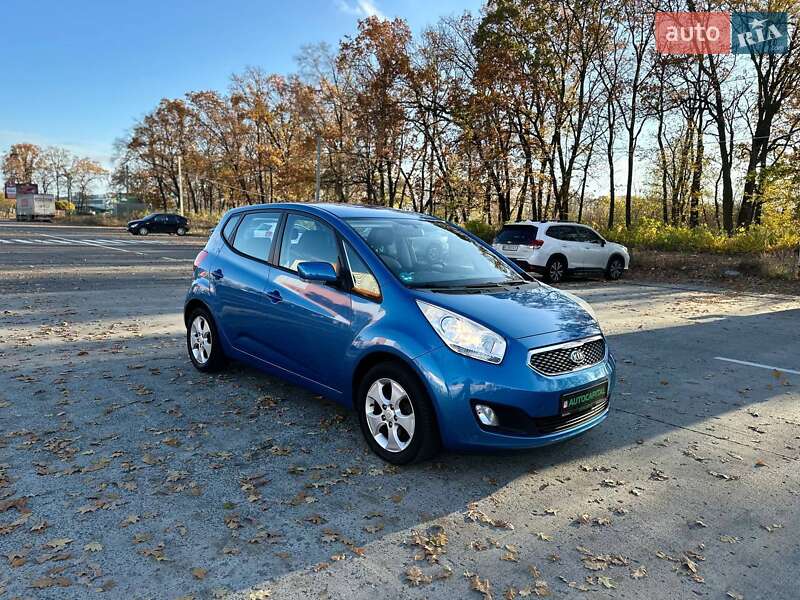 Микровэн Kia Venga 2010 в Киеве