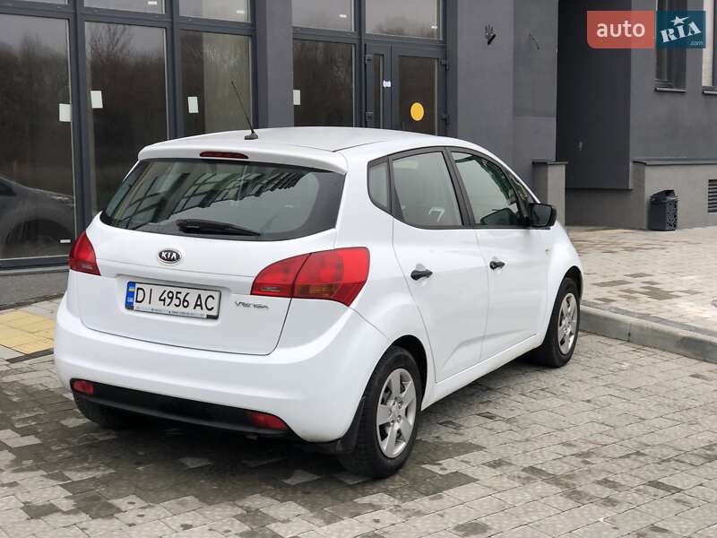 Микровэн Kia Venga 2012 в Львове