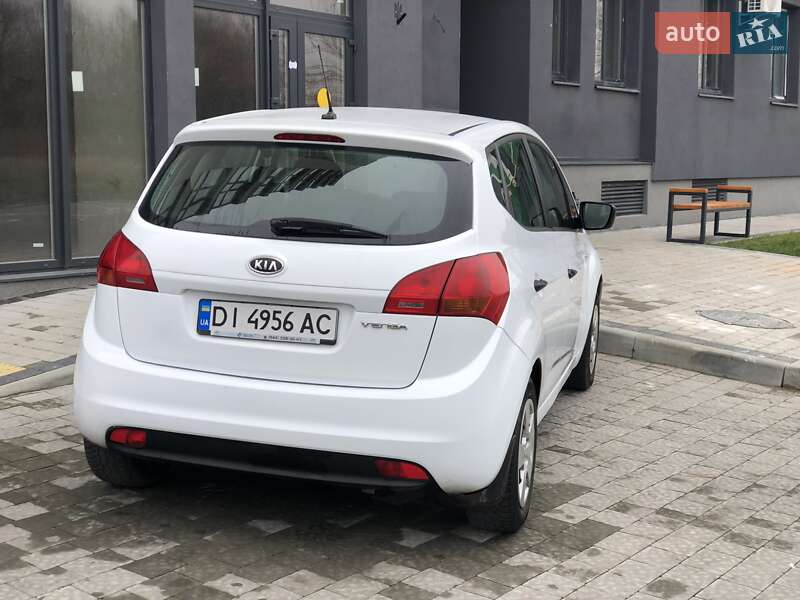 Микровэн Kia Venga 2012 в Львове