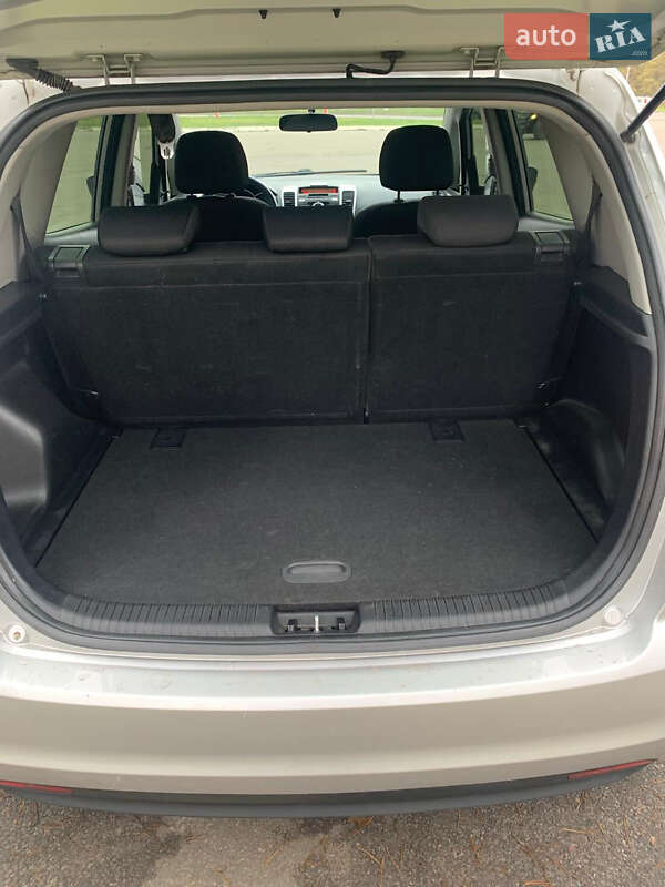Микровэн Kia Venga 2012 в Харькове фото 16 Микровэн Kia Venga 2012 в Харькове
