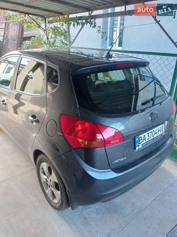 Микровэн Kia Venga 2012 в Кропивницком