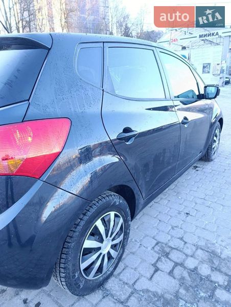 Микровэн Kia Venga 2010 в Львове