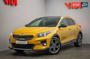 Хэтчбек Kia XCeed 2020 в Киеве