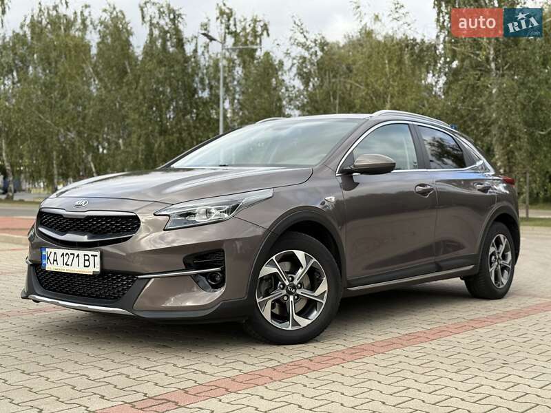 Хэтчбек Kia XCeed 2020 в 