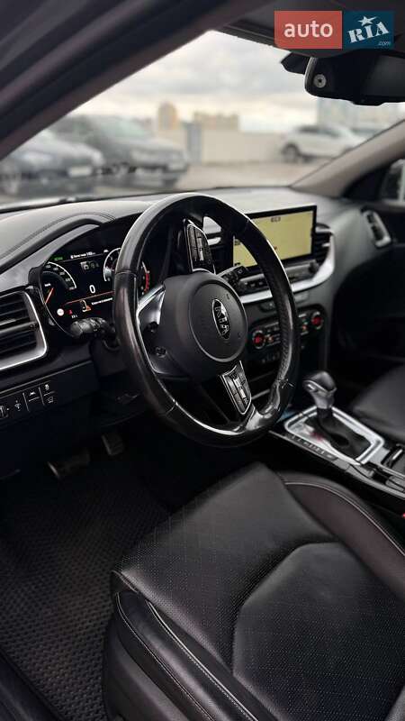 Хетчбек Kia XCeed 2020 в Києві фото 4 Хетчбек Kia XCeed 2020 в Києві