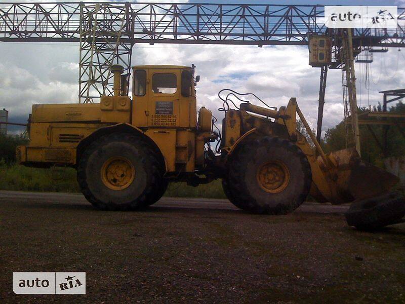 Фронтальный погрузчик Кировец К 700 1991 в Черновцах