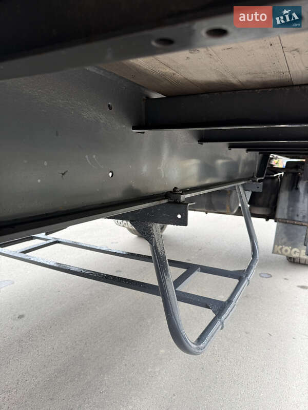 Тентований борт (штора) - прицеп Kogel AN 2004 в Рівному