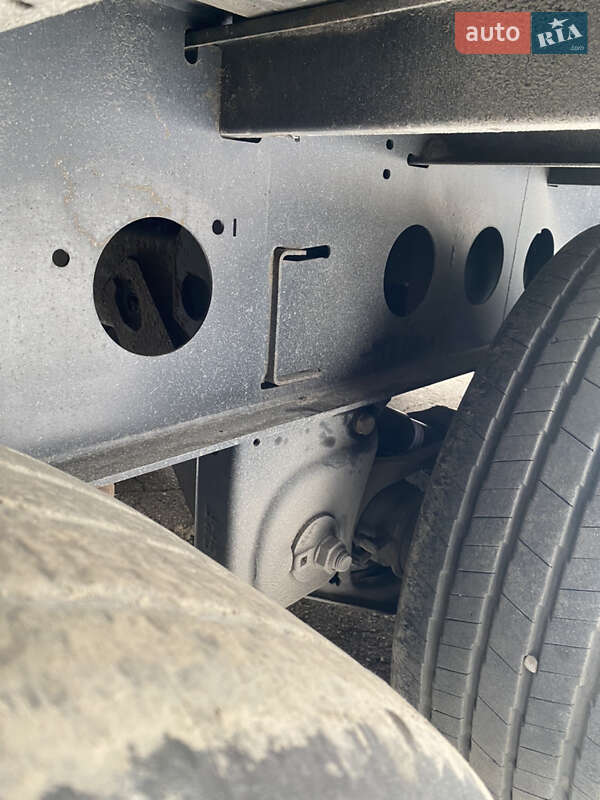 Тентований борт (штора) - напівпричіп Kogel SAF 2015 в Луцьку