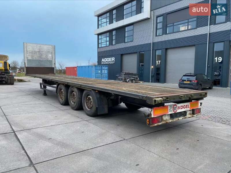Тентований борт (штора) - напівпричіп Kogel SAF 2011 в Чорткові