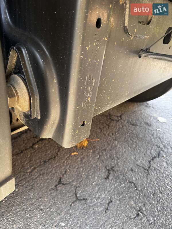 Тентований борт (штора) - напівпричіп Kogel SAF 2015 в Рівному