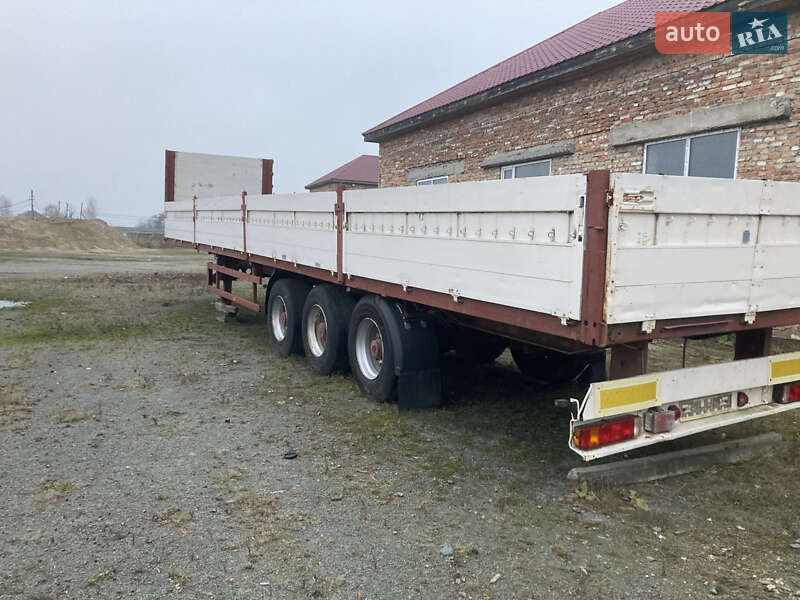 Бортовий напівпричіп Kogel SAF 1995 в Звягелі