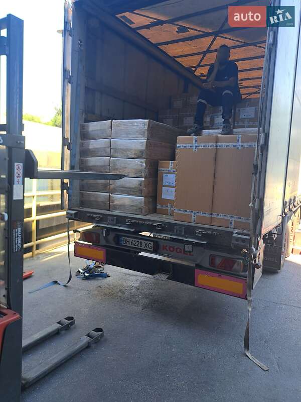 Тентованный борт (штора) - полуприцеп Kogel SAF 2013 в Подольске