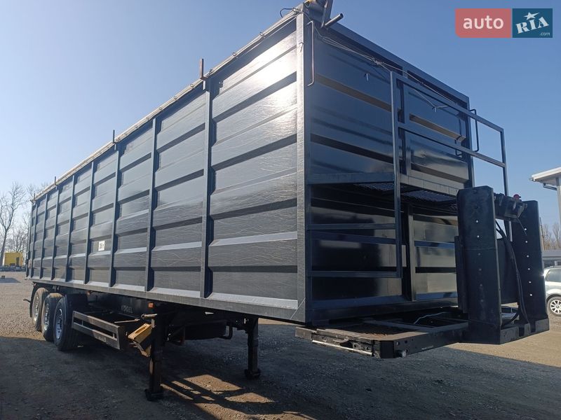 Самоскид напівпричіп Kogel SAF 2004 в Умані
