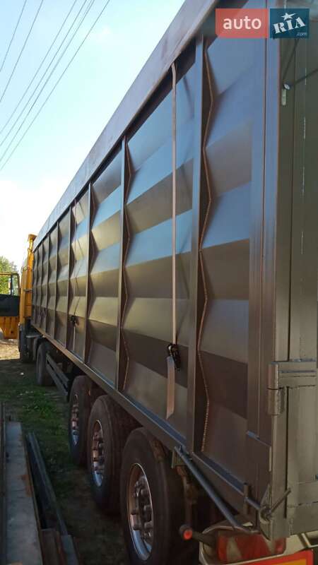 Самосвал полуприцеп Kogel SN 24 2010 в Виннице