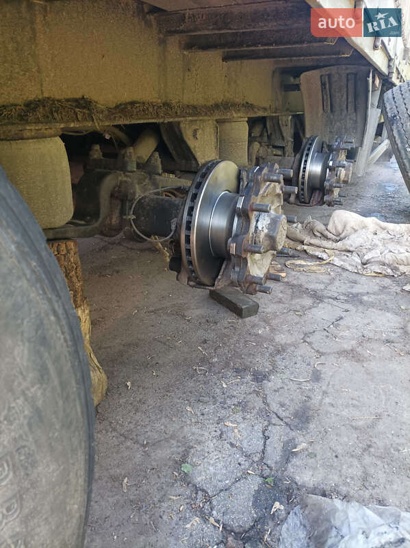 Бортовий напівпричіп Kogel SN 24 2002 в Умані