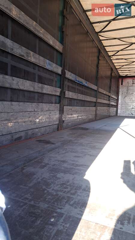 Тентований борт (штора) - напівпричіп Kogel SN 24 2011 в Києві