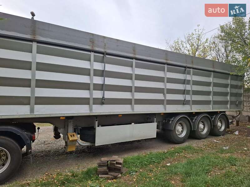 Самоскид напівпричіп Kogel SN 24 1999 в Краснограді