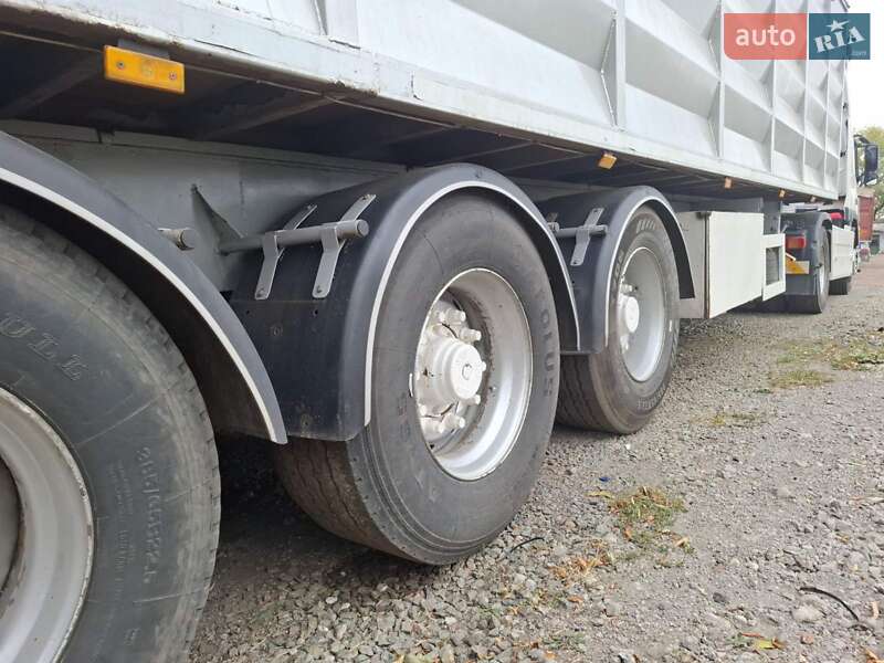 Самоскид напівпричіп Kogel SN 24 1999 в Краснограді