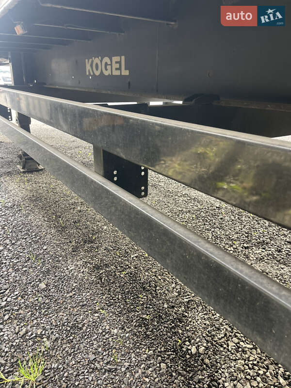 Тентованный борт (штора) - полуприцеп Kogel SN 24 2011 в Иршаве