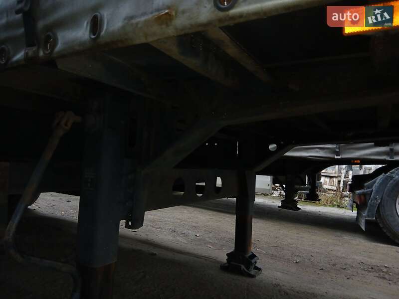 Тентованный борт (штора) - полуприцеп Kogel SN 24 2013 в Ровно