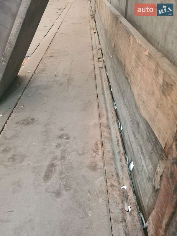 Тентований борт (штора) - напівпричіп Kogel SN 24 2007 в Чернівцях