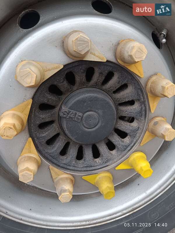 Тентованный борт (штора) - полуприцеп Kogel SNCO 24 2004 в Чернигове