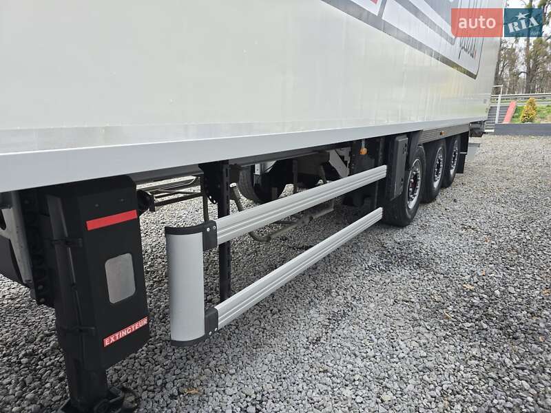 Рефрижератор напівпричіп Kogel SV24 2013 в Вінниці