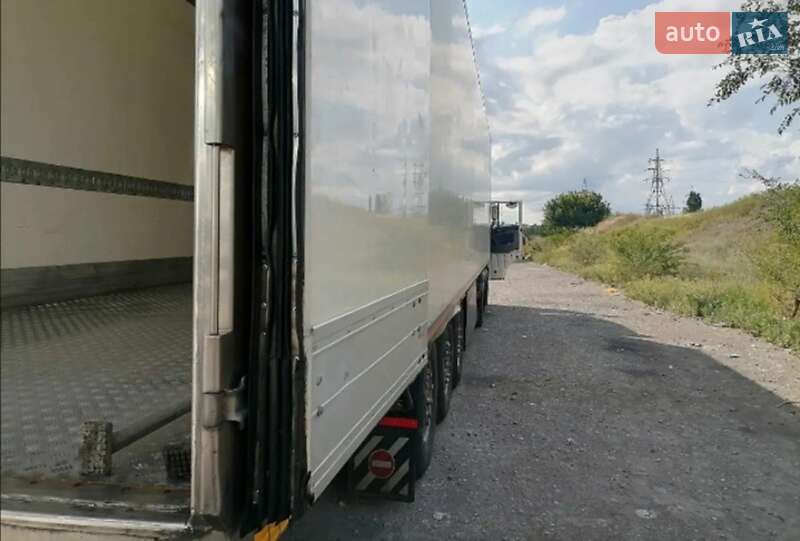 Рефрижератор напівпричіп Kogel SVKT 24P 2008 в Рівному