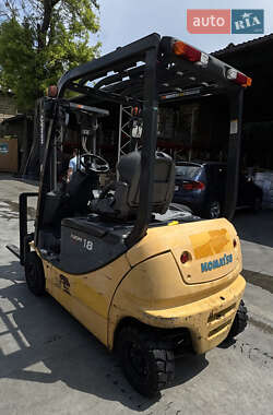 Фронтальні навантажувачі Komatsu  FB 18G-12 2009 в Одесі