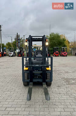 Вилочный погрузчик Komatsu FD 2008 в 