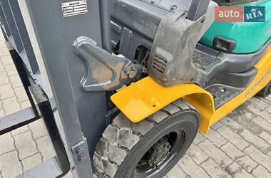 Вилочный погрузчик Komatsu FD 2008 в 