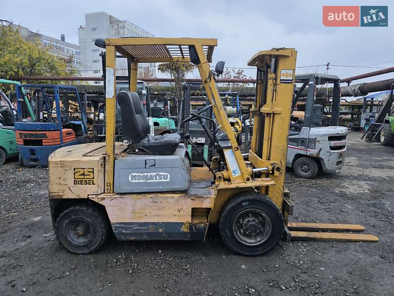 Вилочний навантажувач Komatsu FD 1993 в Одесі