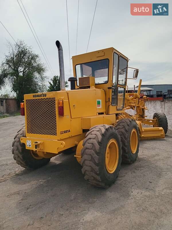 Автогрейдер Komatsu GD 2007 в Кривом Роге