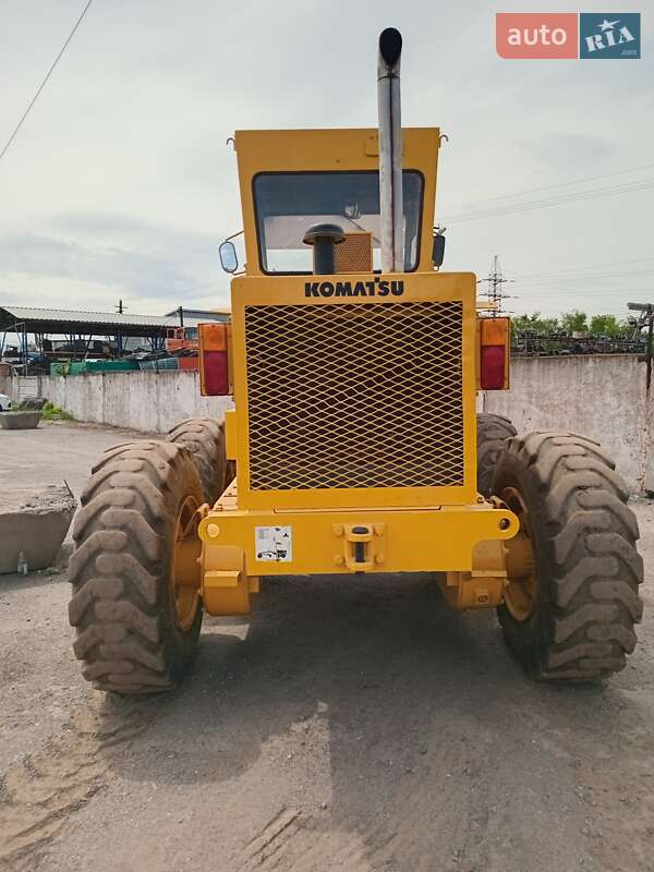 Автогрейдер Komatsu GD 2007 в Кривом Роге