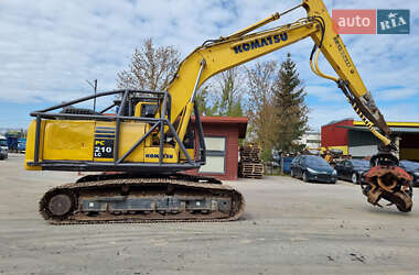 Гусеничный экскаватор Komatsu PC 210 2015 в 