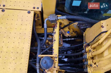 Гусеничный экскаватор Komatsu PC 240NLC-8 2014 в 