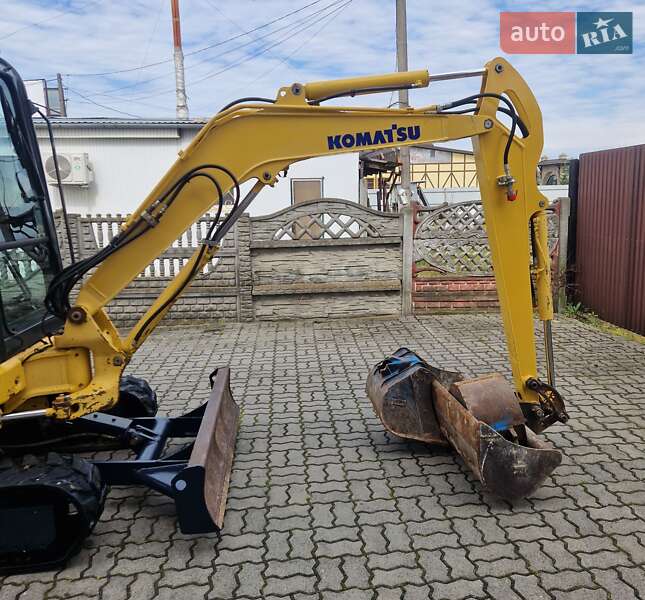 Міні-екскаватор Komatsu PC 30MR 2006 в Чернівцях