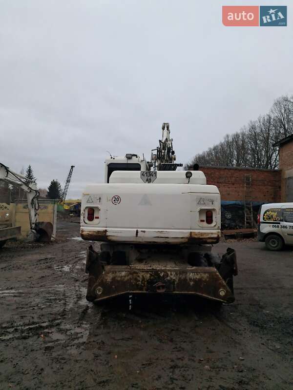Колесный экскаватор Komatsu PW 2010 в Виннице